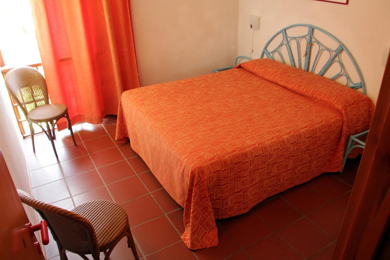 Residence Portolaconia Appartamenti Cannigione Phòng bức ảnh
