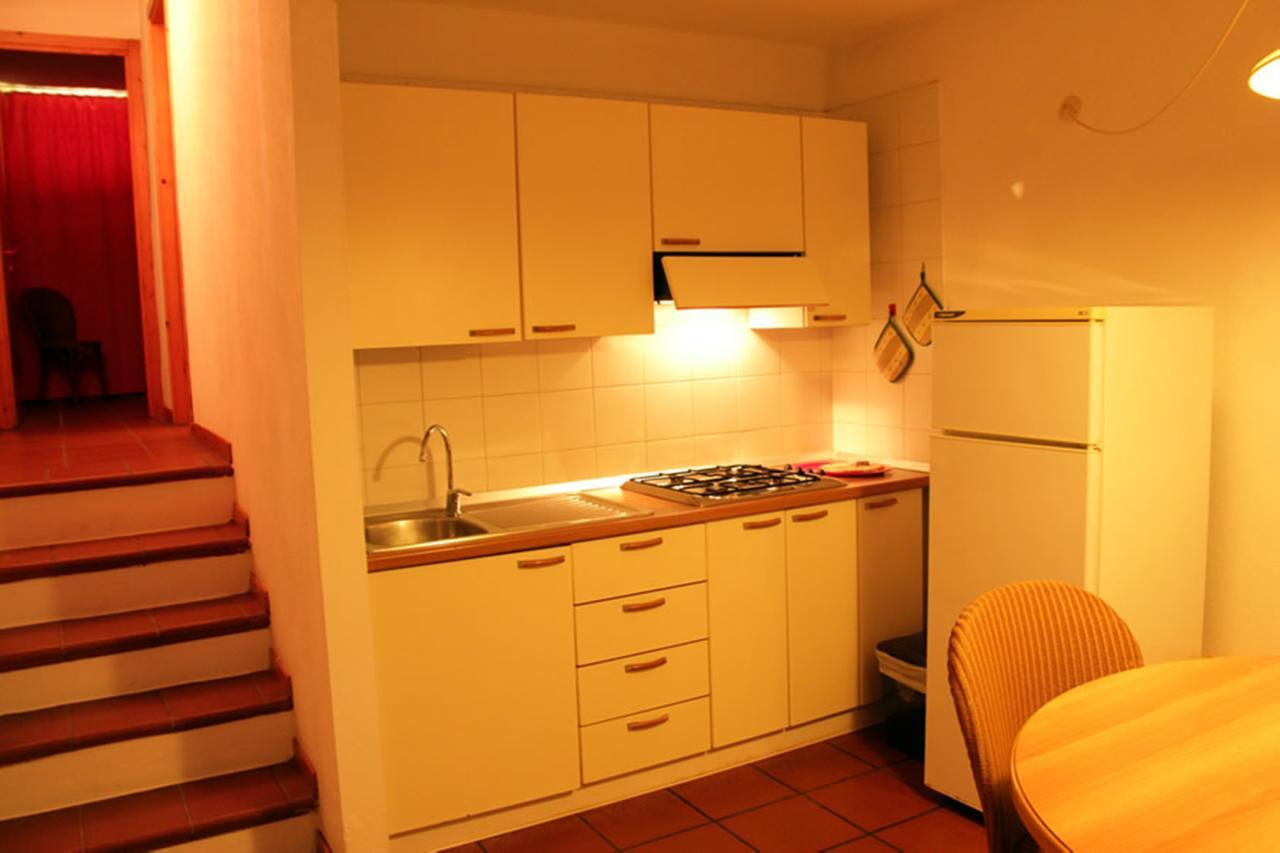 Residence Portolaconia Appartamenti Cannigione Phòng bức ảnh